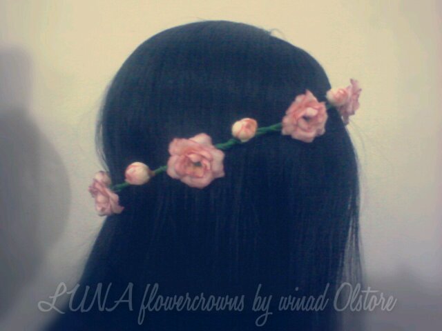 SUPPLIER FLOWERCROWN dari mulai model bisa sampai vintage available,harga low kualitas HIGH ! Pin:26D53657 cp: 085779558122 IDline : Fajiraw