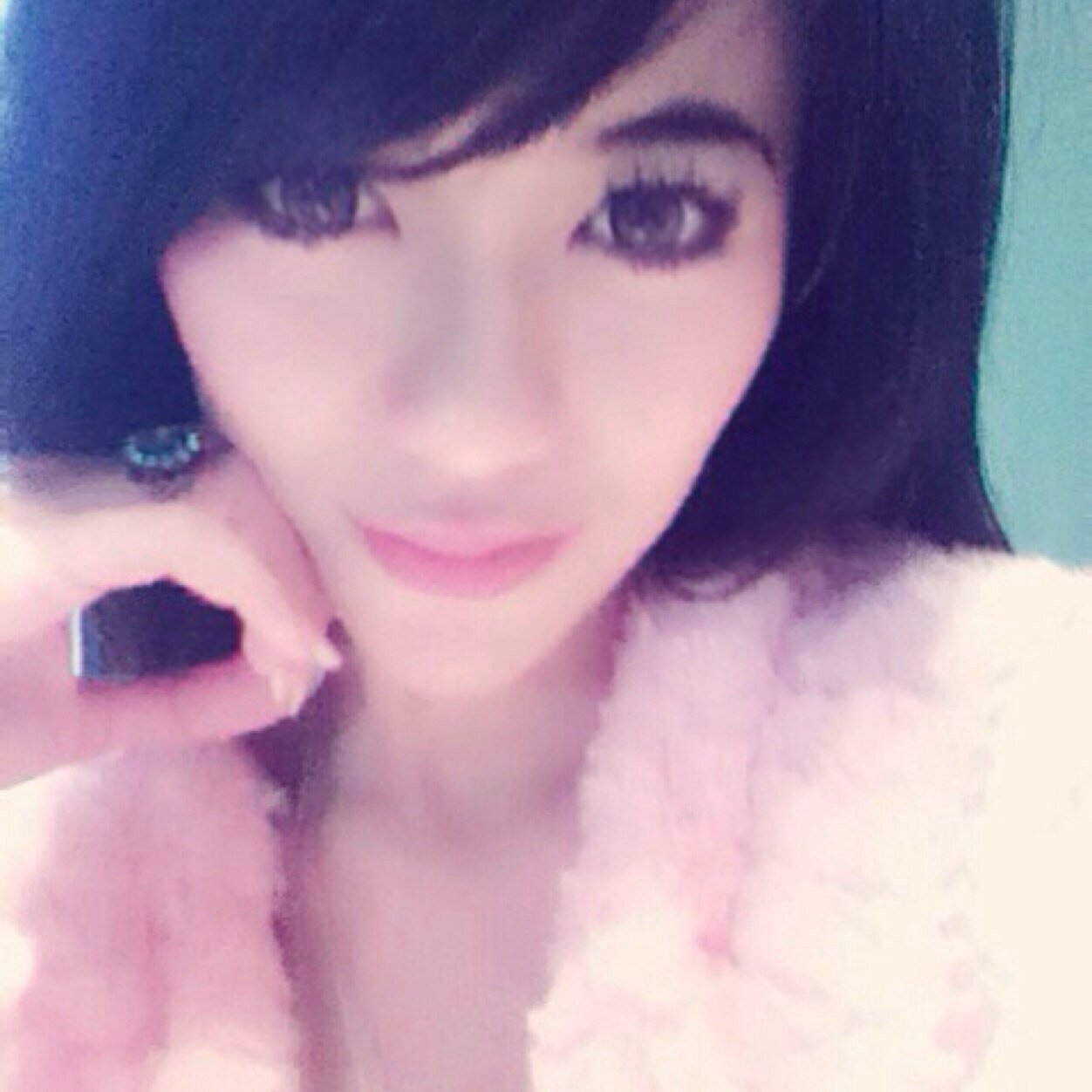 line : ayyviviaan | instagram : ayangvivian17 | path : Ayang Vivian | Widyatama University | #Halamadrid @132_odeat