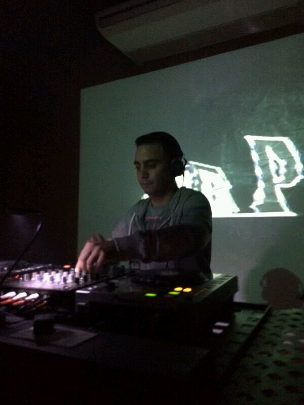 @SafariWeekend                                                TRAP - DUB STEP- ELECTRO - DRUM&BASS -BREAK         BASS MUSIC