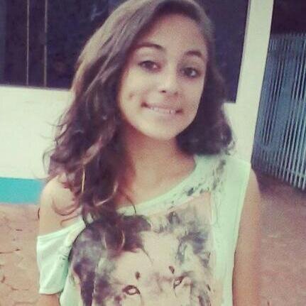 15 anos, e 



Triste com a vida :c