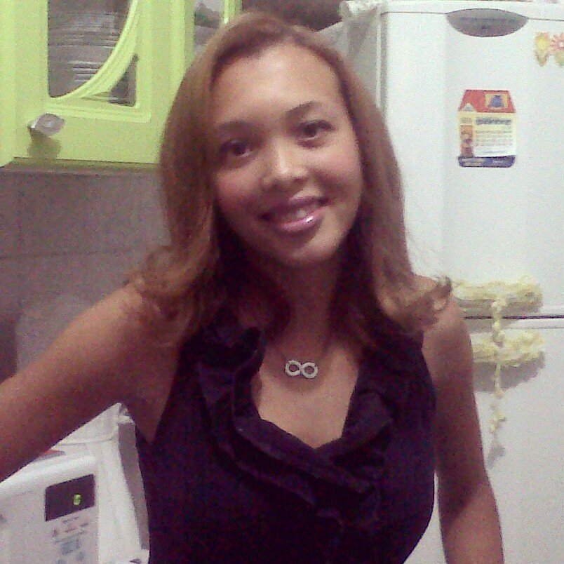 thalitacris10's profile picture. 