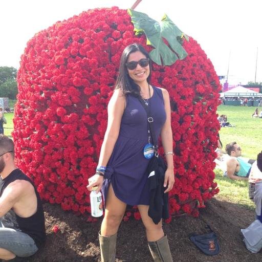 vdelarosa79's profile picture. lover of all things tv, podcasts, pugs, and AUSTIN, Texas.