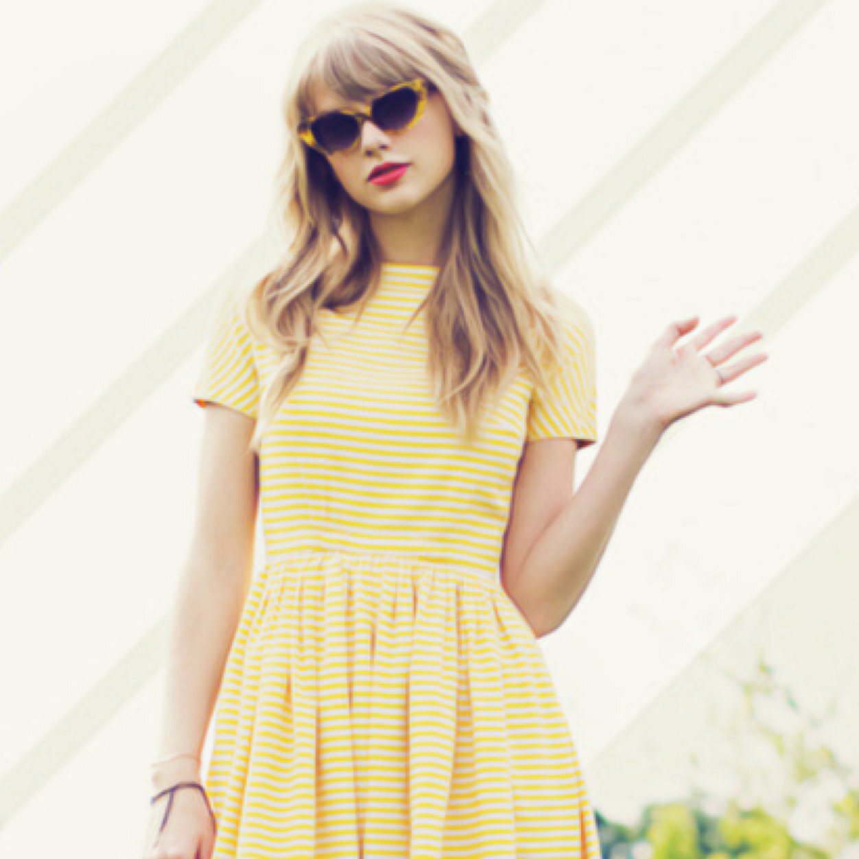 I stalk Taylor Swift, Dan, Phil and Emma. I have walked 4 miles I shalteth puteth Rosie bae