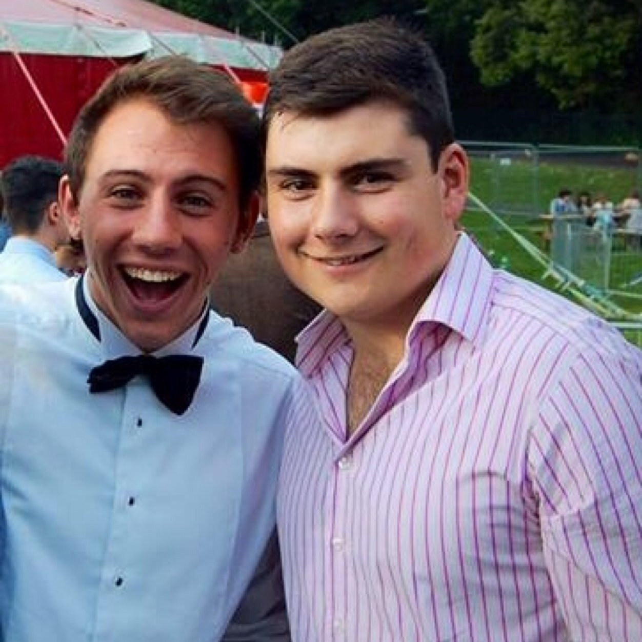 Barnesy197's profile picture. Ex RGSW student, currently a swansea layabout