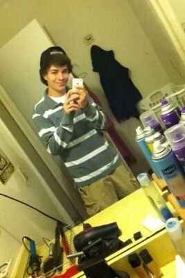 Tyler joe taylor ; 19 . ; expecting an angel soon. 3
