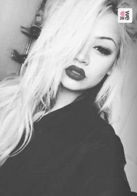 Single RP account for  @IzzyBrianaE (RP +18 HPRP) Taken by @JerConstance he's amazing. Age:21