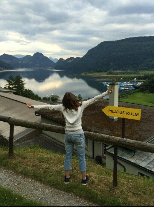 Juli003's profile picture. Charm is deceitful and beauty is passing, But a woman who fears the Lord, she shall be praised.
Proverbs 31:30