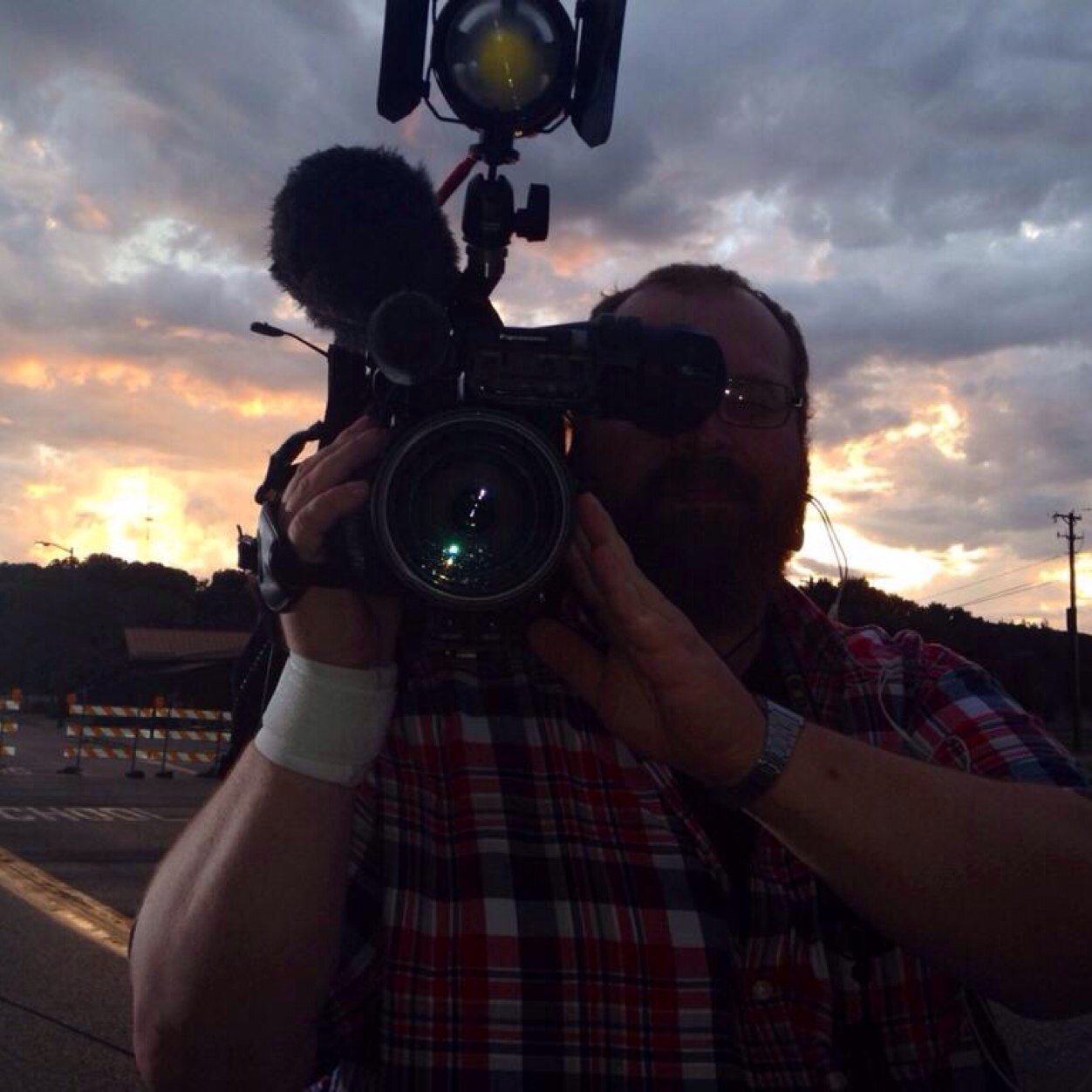 photojoshfox9's profile picture. 