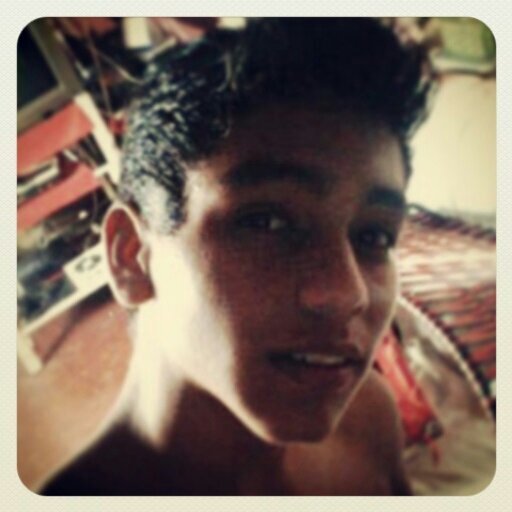 instagram= Andrei_santana_16
