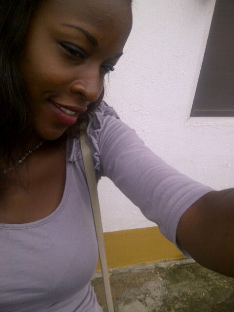 Am a very friendly nd jovia person.