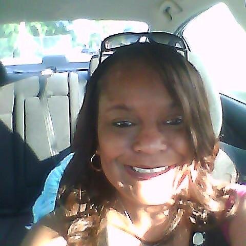 divadimples69's profile picture. 