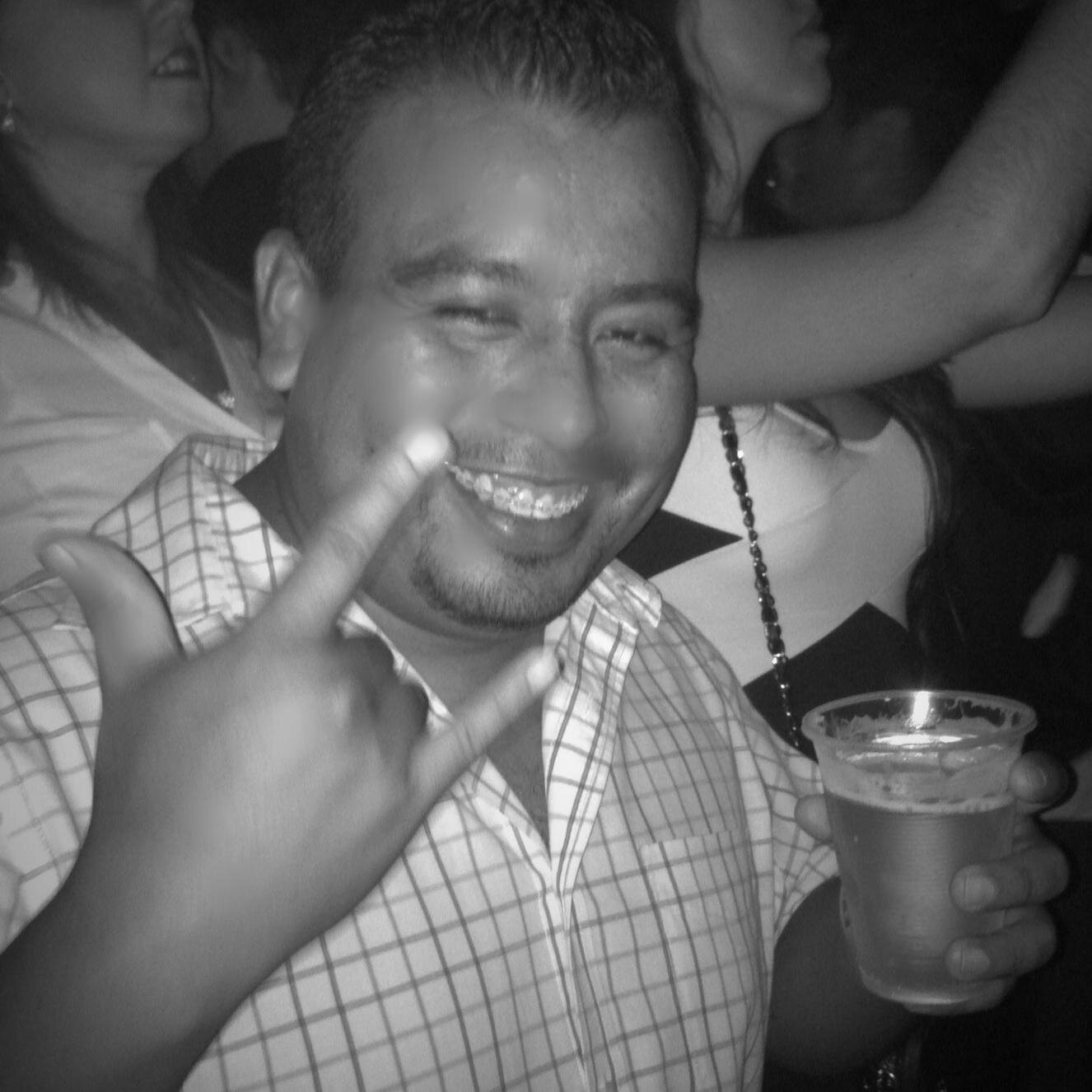Hablando 3 idiomas, programando en 4, escribiendo con 10 y Administrador IT con 1 cerebro... Why Can't We Be Friends