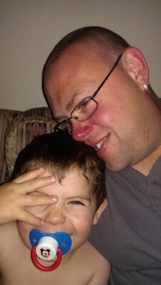 MoyScooch's profile picture. 