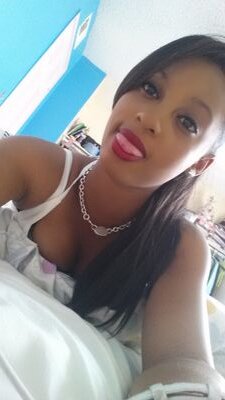live_love_dance_dollie^.^

singing dancing :D and cheerleading yep thats me c:

press that follow button c: and I'll follow back (: