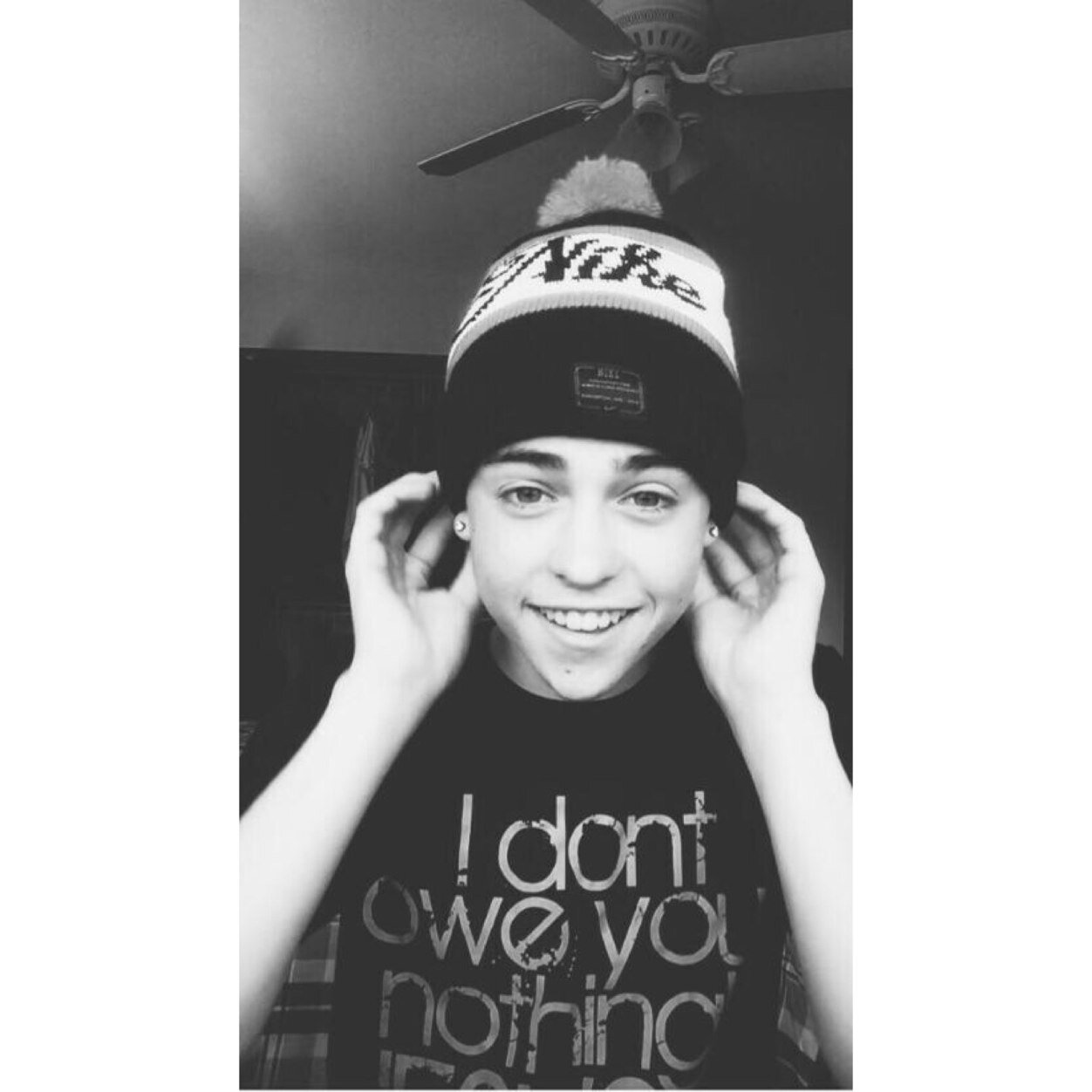 Grahcsbsuzgs_'s profile picture. PLEASE FOLLOW MY MAIN @hotsidedallas I was hacked and lost my 1.1K.