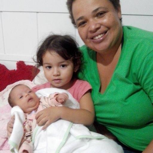 amiga brincalhona divertida parceira cilmenta e admiradora e fã da cacau  amor eterno essa pessoa nao tem como gostar dela amo vc viver a vida cada minuto