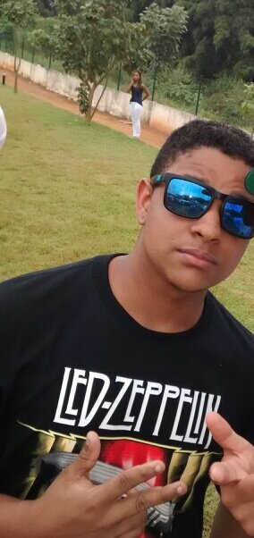 brenofda_12@hotmail.com,facebook e msn