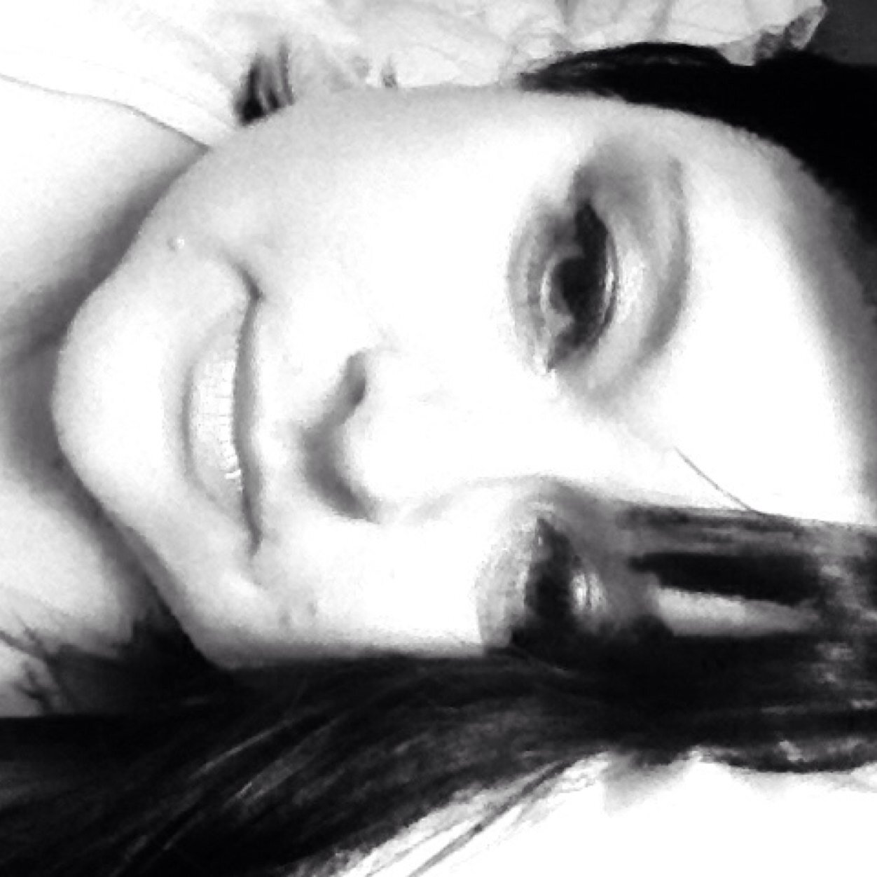 TrinasCakes's profile picture. Former graphic artist and interior decorator, turned my powers of creativity towards creating delicious edible art and being sarcastically hilarious!