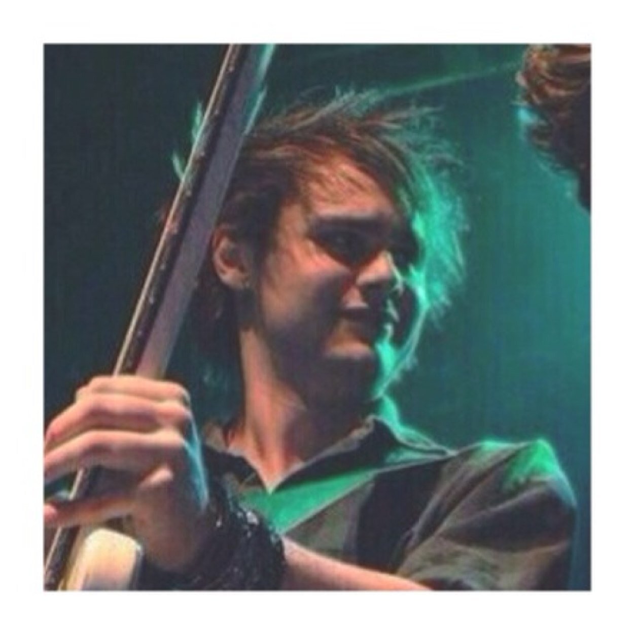 FOLLOW @zxrrytwerk PLEASE BC FREE FOLLOW THANKS