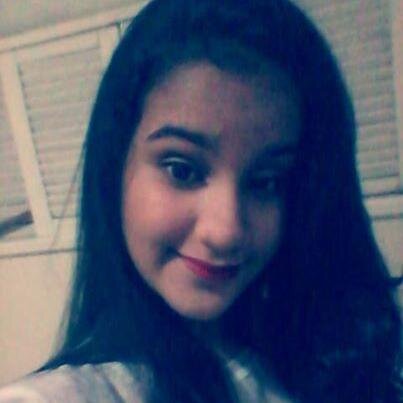 ‎''A ultima mulher que andou na linha o trem pegou...''