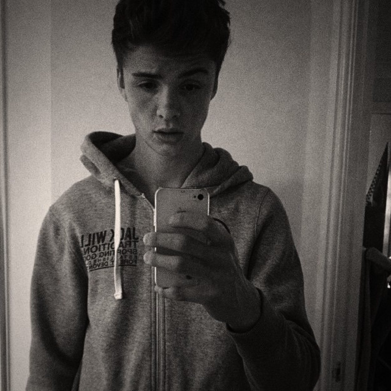 JanoShwoop's profile picture. 