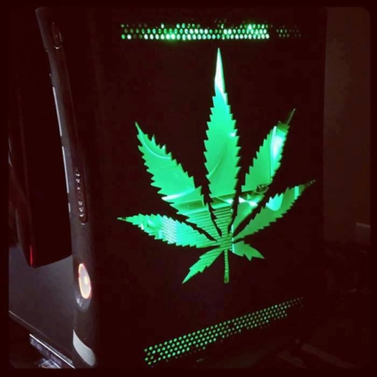 i LIKE to hangg out,go placez, and YOU KNOW i have to be REAL ,so watz the point of Being fake!!!

I FOLLOW ,YOU FOLLOW ,WE  FOLLOW ,THEN I FOLLOW BACK LOL