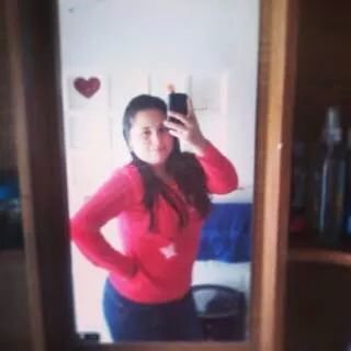 Hoola, si me quieres conocer agrégame a facebook ;) constan sambrano