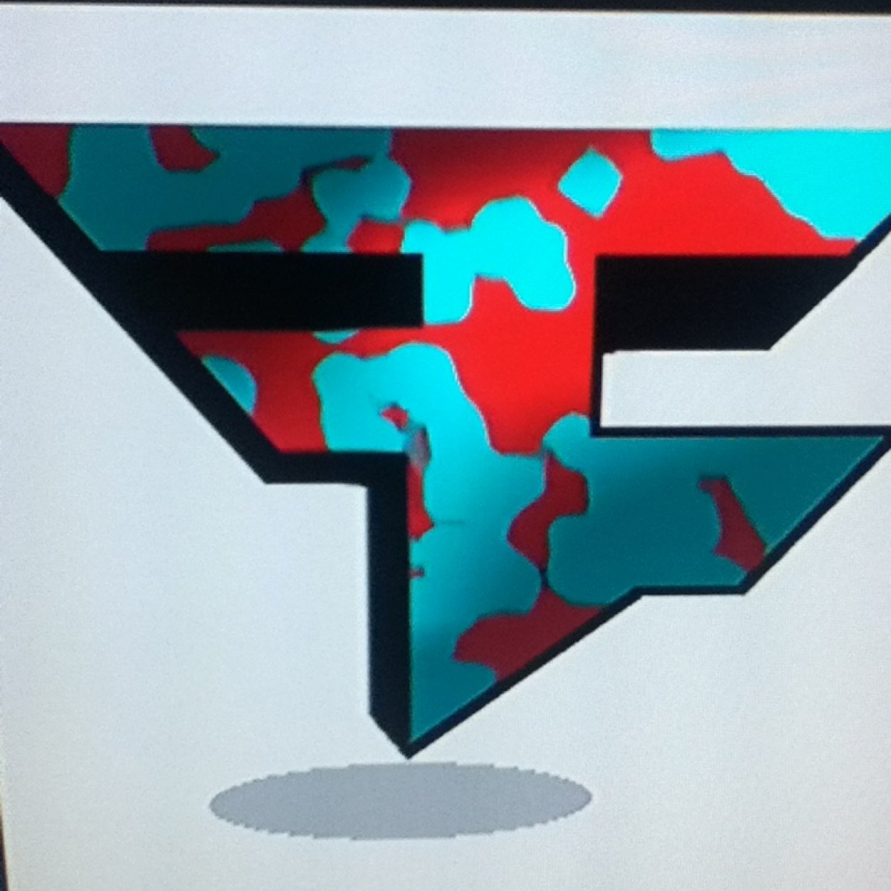 gavinc923's profile picture. Nuthin' much for me to say.
GT: ImCraaftyy
Prefer to feed but I am okay at trickshots 
Also open for clans