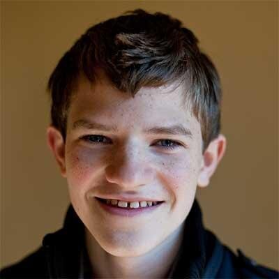 16-year-old stand-up comedian cutting my teeth in comedy in DC & elsewhere—I hope—for Mom's sake. Love my cats (Mom re-gifted hers to me) & playing Xbox