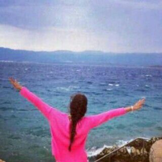 اللهم أكتب لي الراحه والسعاده بعرض سمائك ♡
