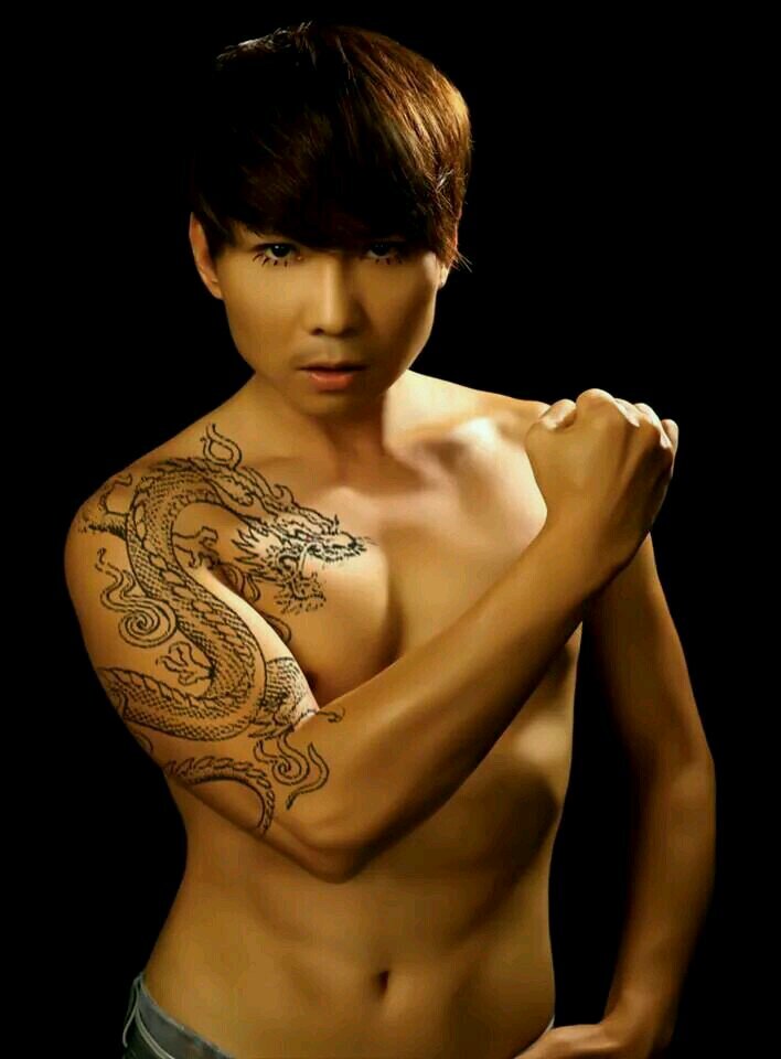 hideaki_lim's profile picture. Celebsblogger , Cyber Fashion Designer