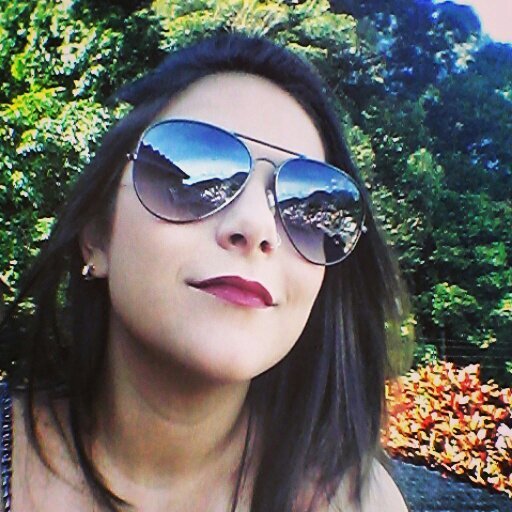 penso o que penso, escrevo o que penso, logo quando penso escrevo... snap: thalitapimentel IG: thalitapimentelc