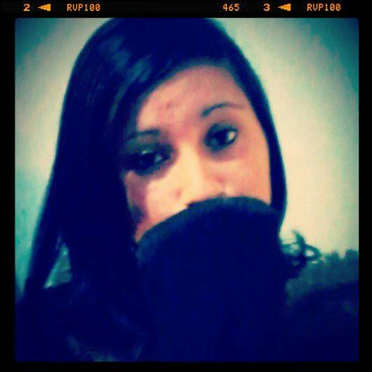 Não e o amor que sustenta o relacionamento e a forma de sebrelacionar que sustenta o amor.♥