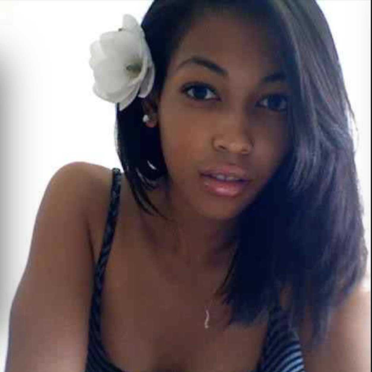 AshelyDenum's profile picture. I can expose all you hoes...........but that's none of my business.❤️❤️❤️❤️❤️❤️❤️❤️ or is it