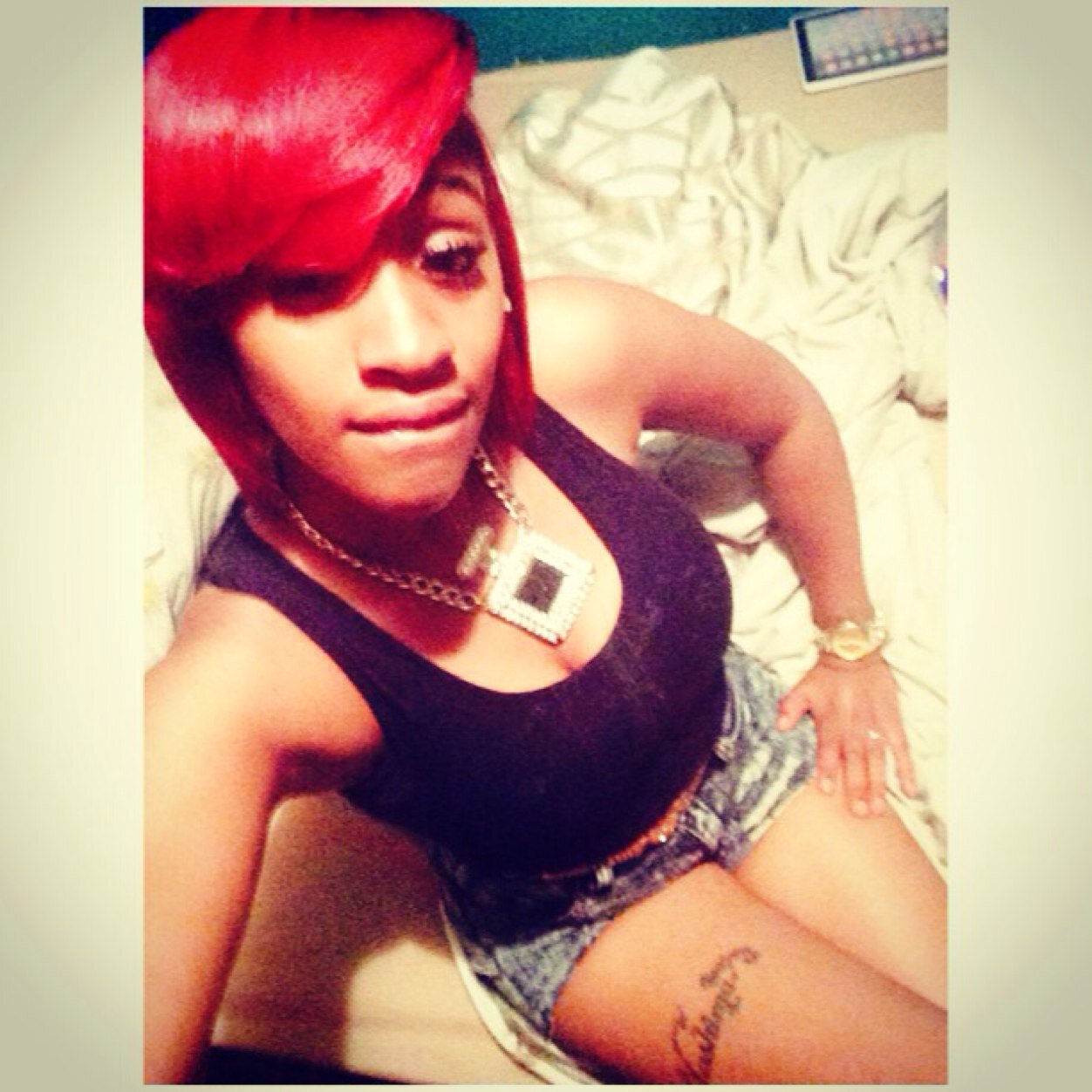 iG: whatulookinfah. (( No feelings ain't no bitch I'm trustin' ))
