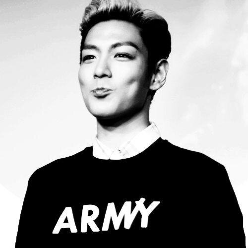 GTOP w/ @IBGDIE. #YGStandFamilly #YGBOSS