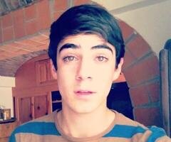 Me encanta la musica especialmente ONE DIRECTION, 5 SECONDS OF SUMMER Y CD9! 3