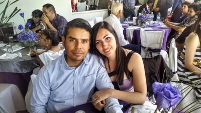 Esposa,Familiar,Sonriente,Chaparra, Dedicada,Amistosa,Sincera,A veces gruñona. AMO: los perros, el agua natural, el diseño grafico, pero sobre todo a DIOS