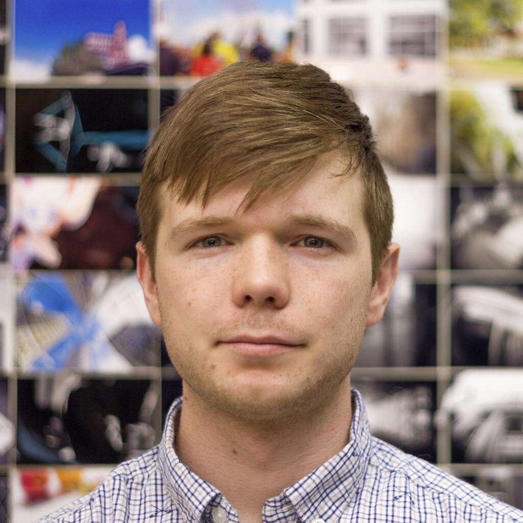 Student, amateur photographer and enthusiast who loves to have his fingers on the bleeding edge of technology.