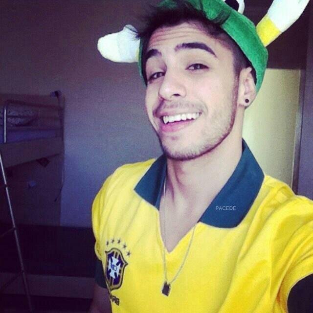 sou praieiro, sou guerreiro, to solteiro quero mais o que? ⚓