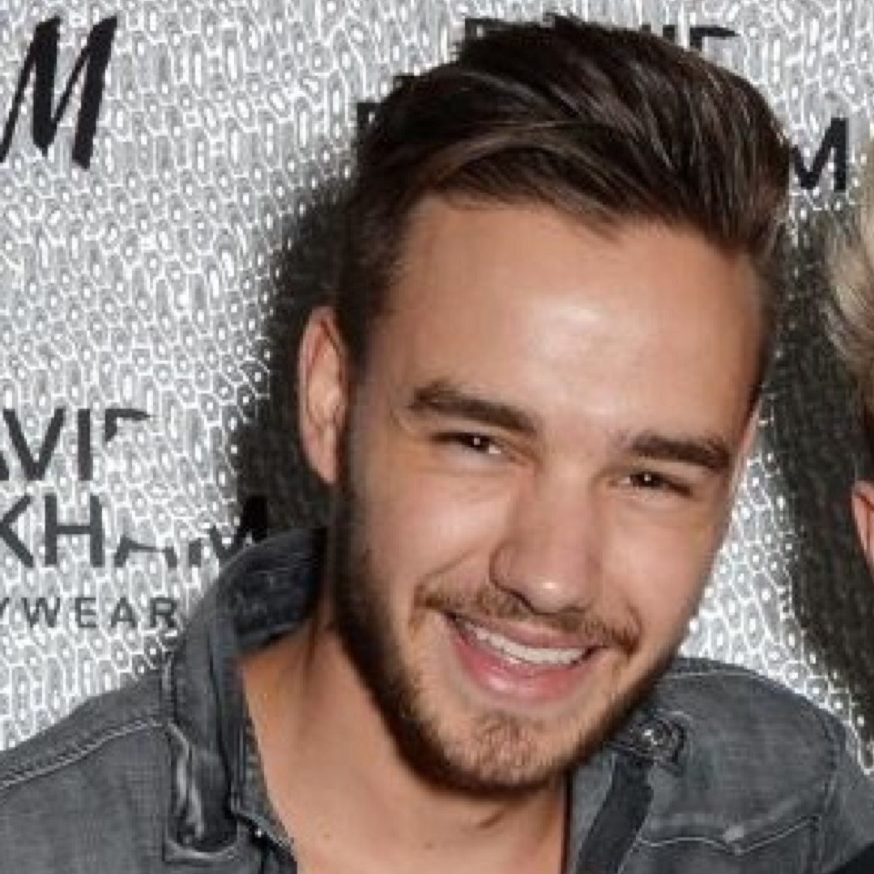 @Daniella_1D_DK My Twin ilysm Boo! ♡ Never Give Up On Your Dreams ! ♡ Niall and Liam My Heroes !! ♡
