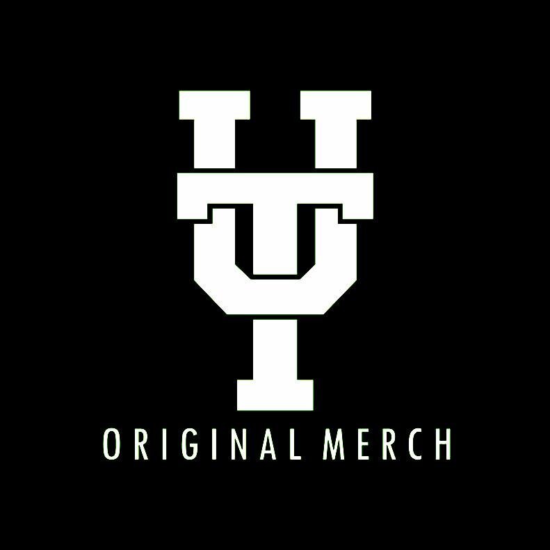 Born in Solo
Est. 2013 ||
Text/WA : +6281804575735 ||
Bbm : 547B7125 ||
Line : universiteez ||
IG : universiteez || Email : order@universiteez.com