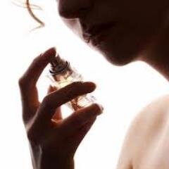 autoentrepreneur vendeur de produits cosmétiques et parfums haut de gamme