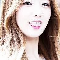 Yoon Bomi lead vocalist and main dancer Apink