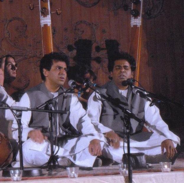 NafisAnisDagar's profile picture. NAFEESUDDIN&ANEESUDDIN DAGAR
The 20th unbroken generation of Dagarvani Dhrupad
Sons of Ud Sayeeduddin Dagar