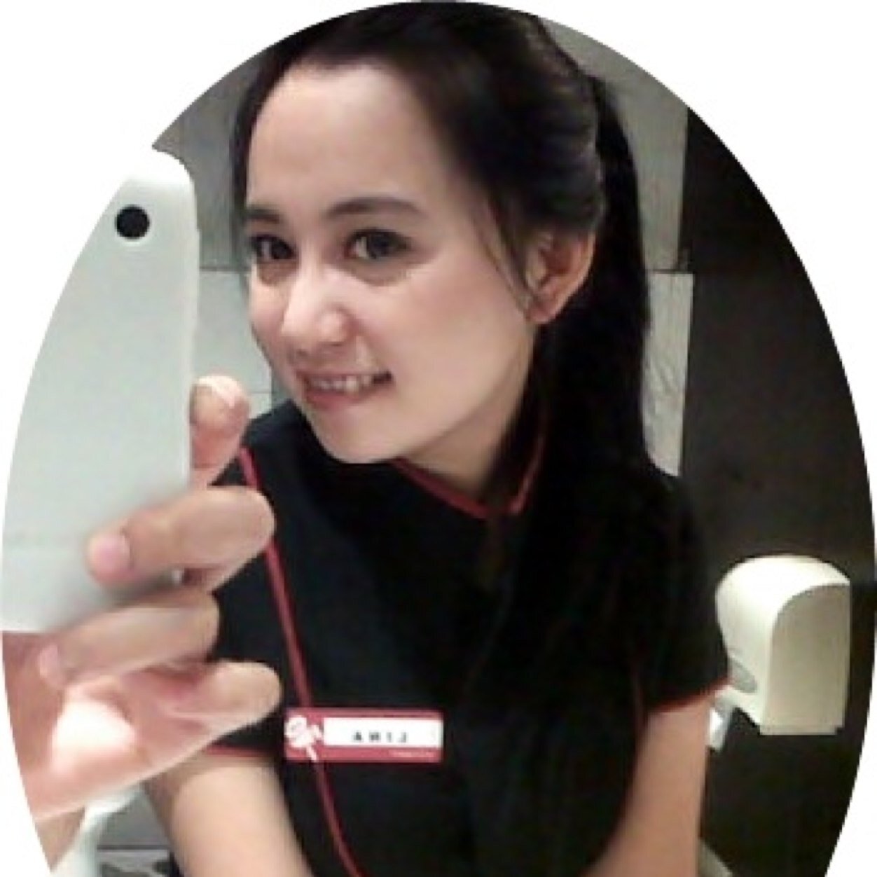 georgeus_lina's profile picture. Lina Oktoviana's a simply girl who wants to be a perfect housewife.