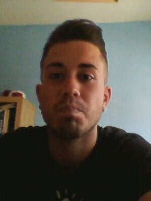 Estudiante de Ciencias de las actividades físicas y del deporte. Entrenador de futbol en UD Molletense.