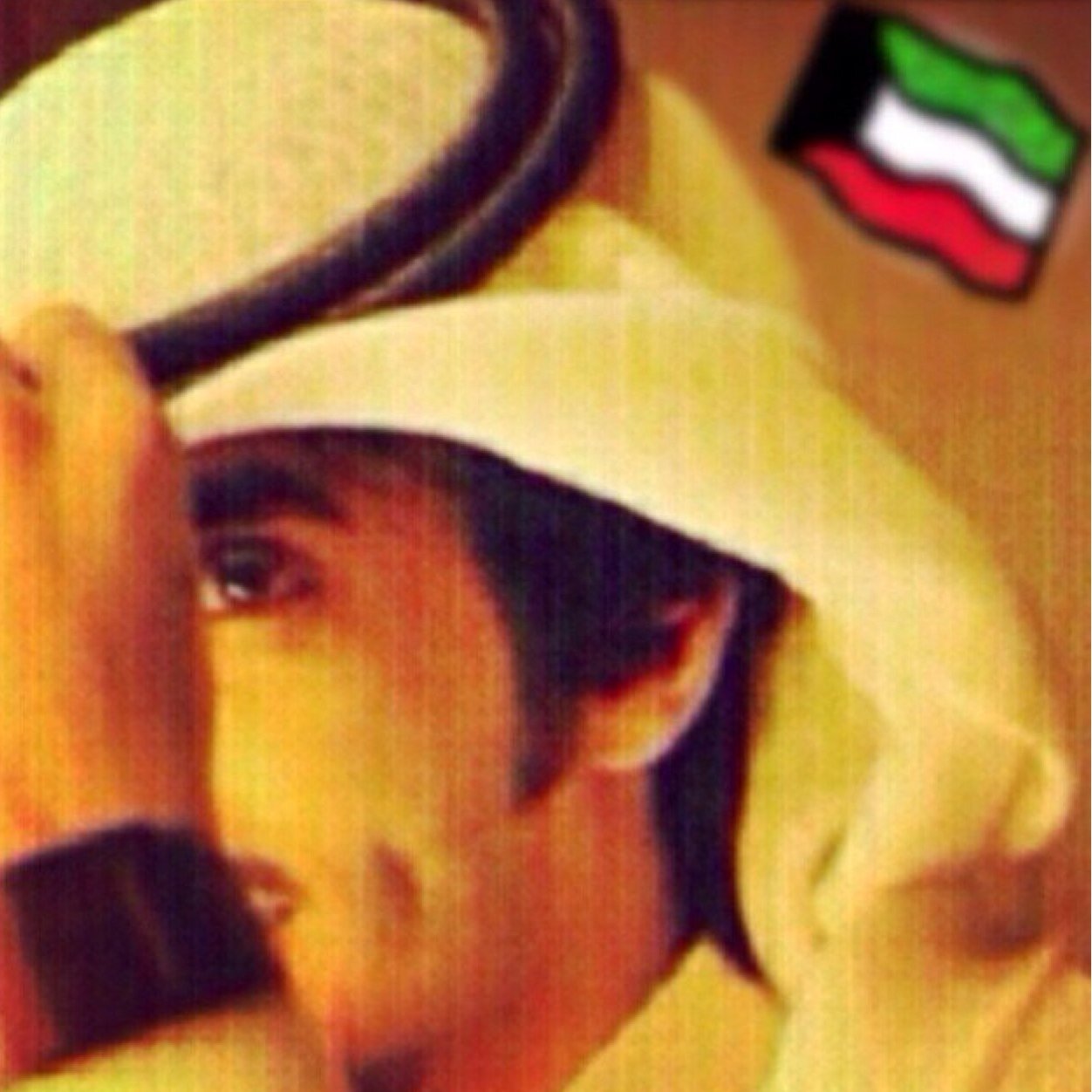 ✋حنا على المكتووب بالحيل راضين. ما عاد نبي من الاآيام غير السلامه ✋ __

 7408D9D1