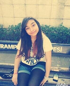 Esracankavak's profile picture. 