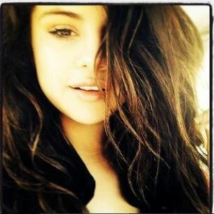 MY LIFE COMPLETE BECAUSE OF @Selenagomez @Justinbieber @ddlovato @ilyddlandjustin they all changed my life 3 .........